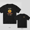 Black t-shirt shown back and front: personalized Ace Club print with the name Jordan, a basket badge in a chain ring, hole 7 and year 2026, chain ring with 7 on the chest