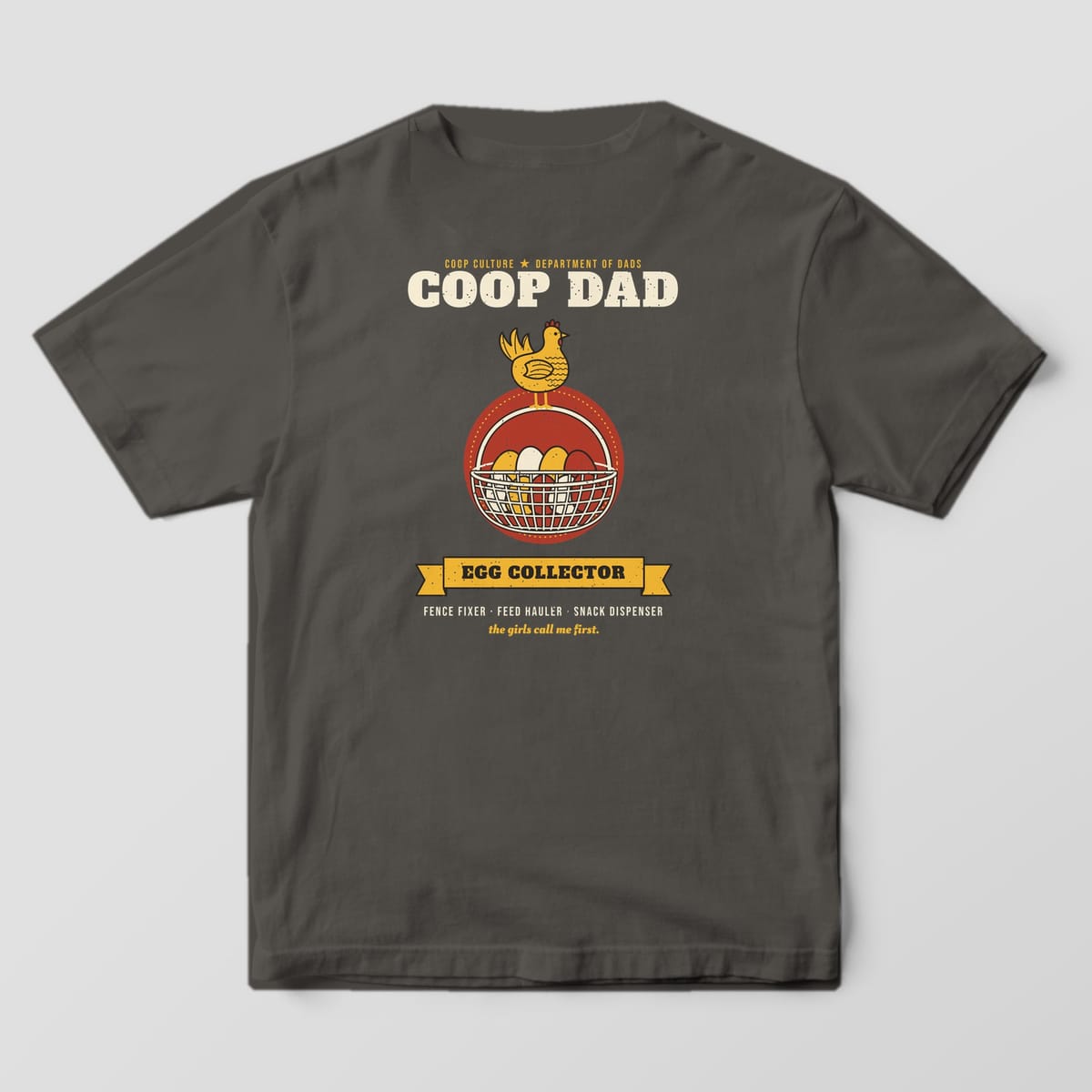 Back of a pepper Comfort Colors 1717 tee with the Coop Dad hen and wire egg basket print and Egg Collector banner.