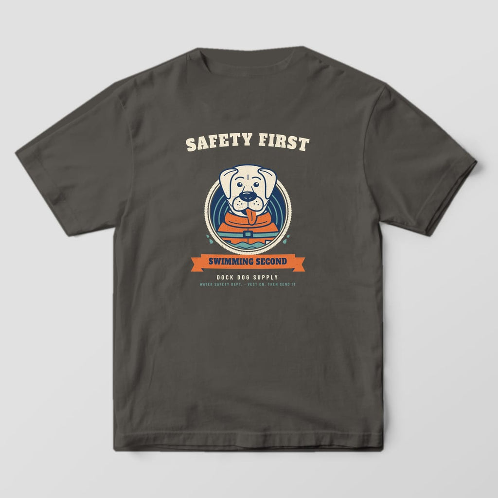 Back of a pepper Comfort Colors tee with a cream lab in an orange life vest swimming inside a rope ring
